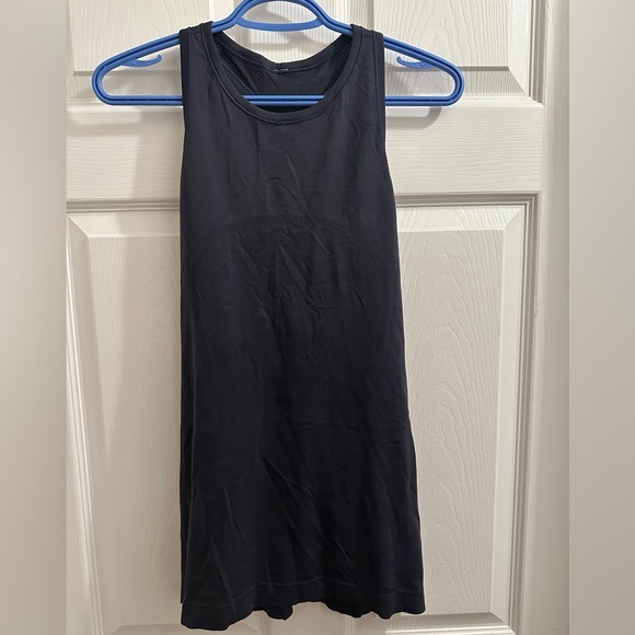 Lulu Tank size 10 - Picture 1 of 2